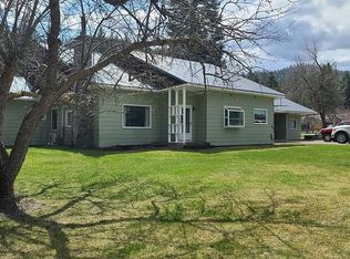 606 Blacktail Rd, Lakeside, MT 59922