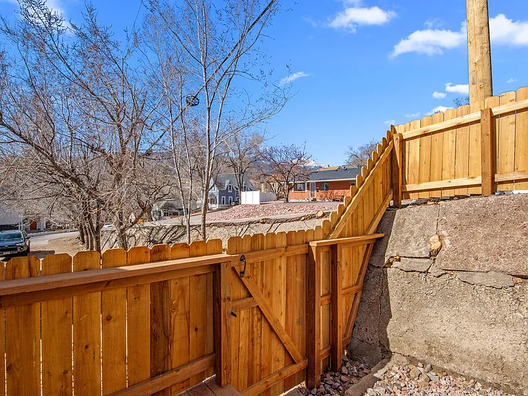 2436 W Kiowa St — Photo 5