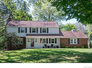 148 Chauncey Ln, Orchard Park, NY 14127