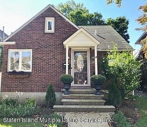 1st image of 286 Bryant Ave