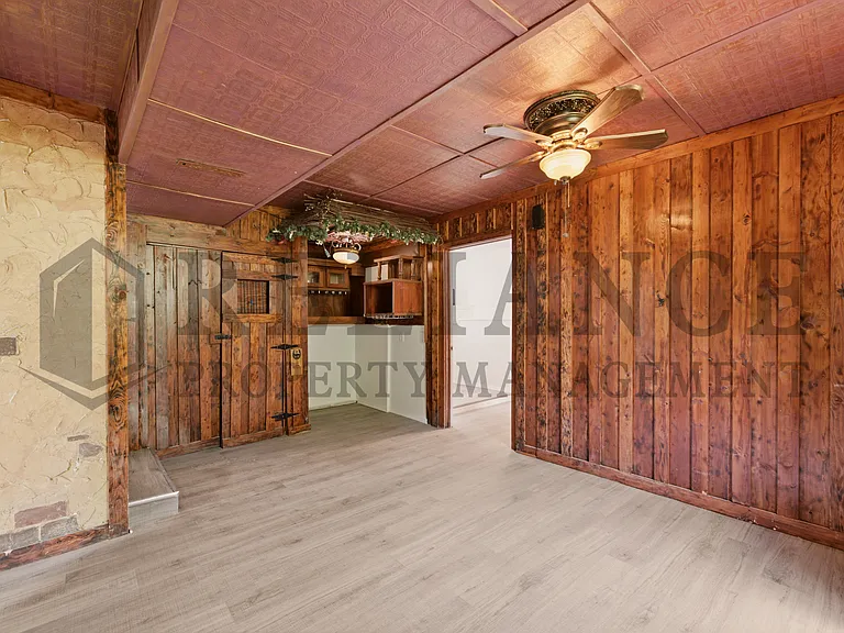 322 S Jonathan St — Photo 41