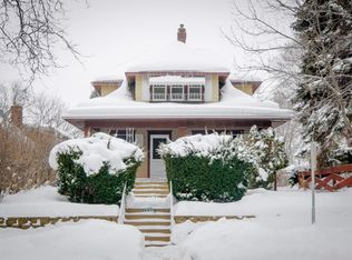 1235 Arkwright St, Saint Paul, MN 55130