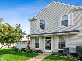 6543 Liberty Bell Dr #17D, Brookpark, OH