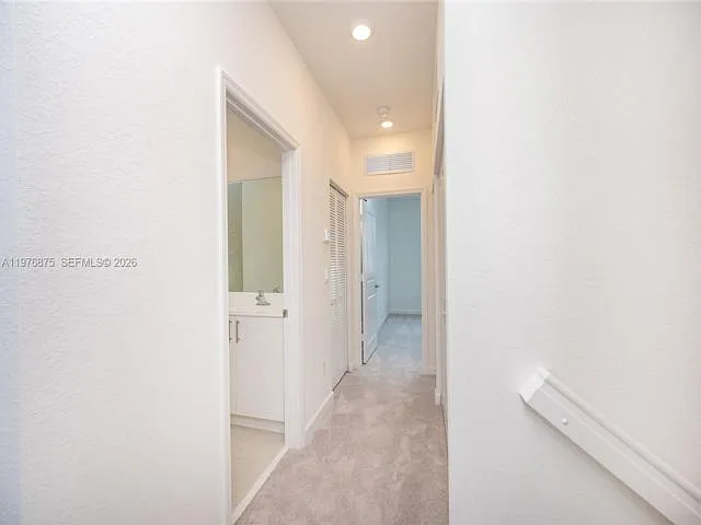 264 SW 159th Ter — Photo 4