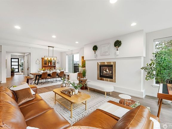 3rd image of 2538 Vardon Circle SW