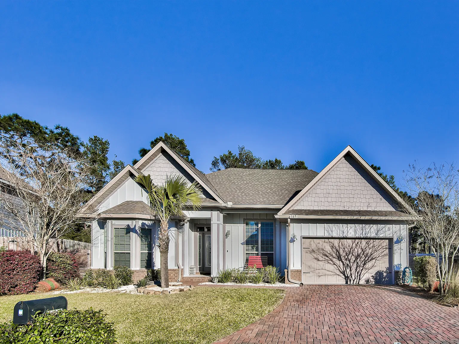 187 Tropical Breeze Dr — Photo 1