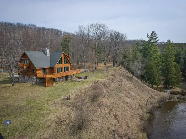 9184 S M 37 Hwy, Wellston, MI 49689