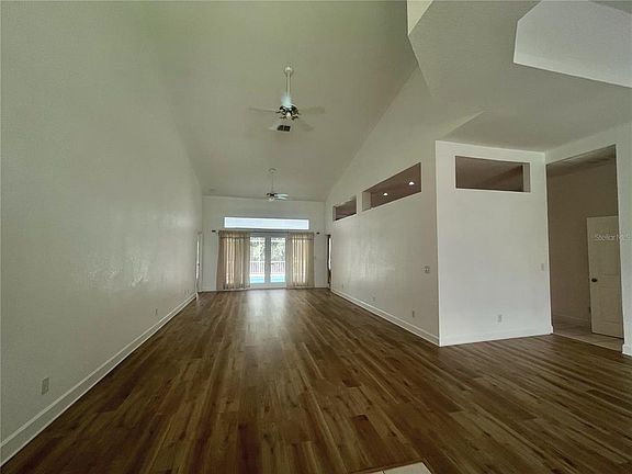 4th image of 7116 PEBBLE BEACH LANE