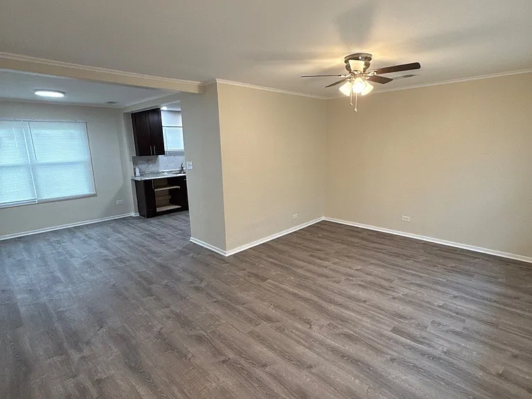 16435 Saint Louis Ave — Photo 2