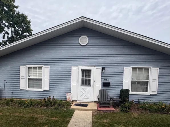 1453 Woodcutter Ln Unit A, Wheaton, IL 60189