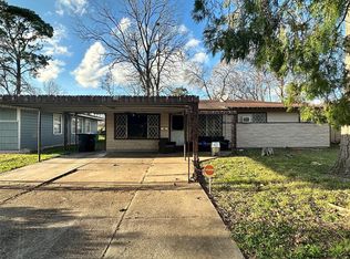 7413 Sterlingshire St, Houston, TX 77016