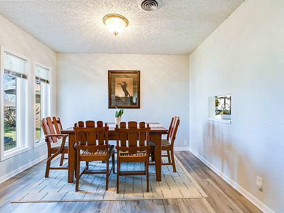 5th image of 3409 Rock Brook Dr