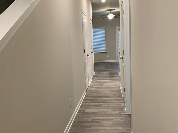 1st floor: kitchen, livingroom, half bathroom and 1 room.