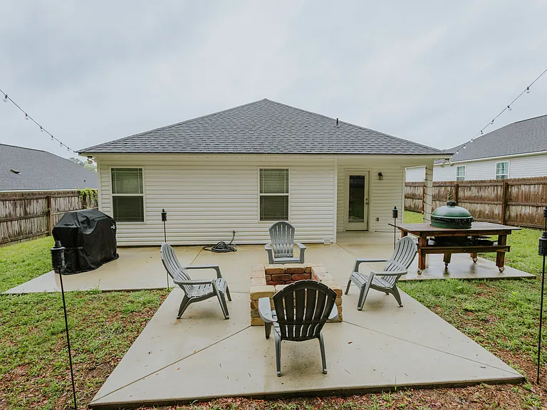 Concrete Patio - Fire Pit