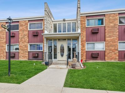 1313B S Rebecca Rd APT 215, Lombard, IL, 60148