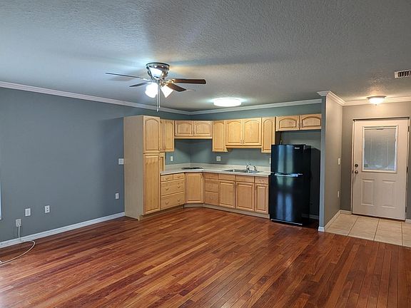 2nd image of 803 53rd Avenue Dr W