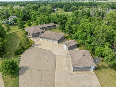 6510 7th Ave NW, Minot, ND, 58703