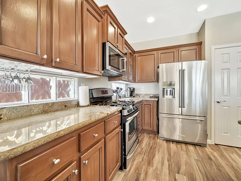 2519 W Myopia Dr — Photo 15
