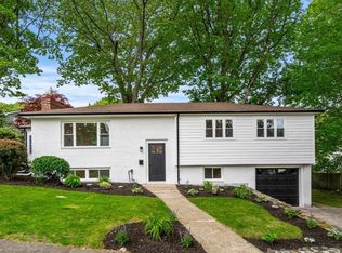 26 Parsons Dr, Swampscott, MA 01907