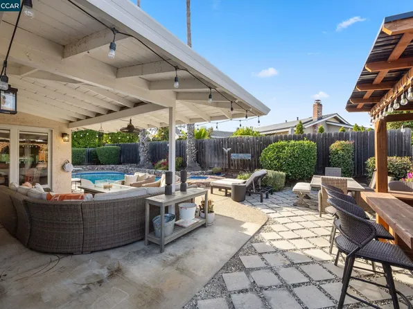 486 Viking Dr, Pleasant Hill, CA 94523