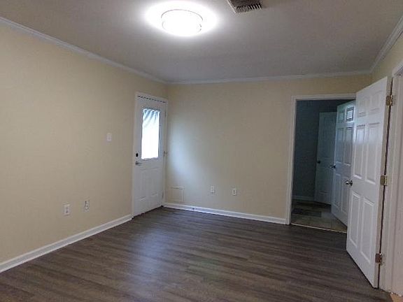 5th image of 614 Exey Dr