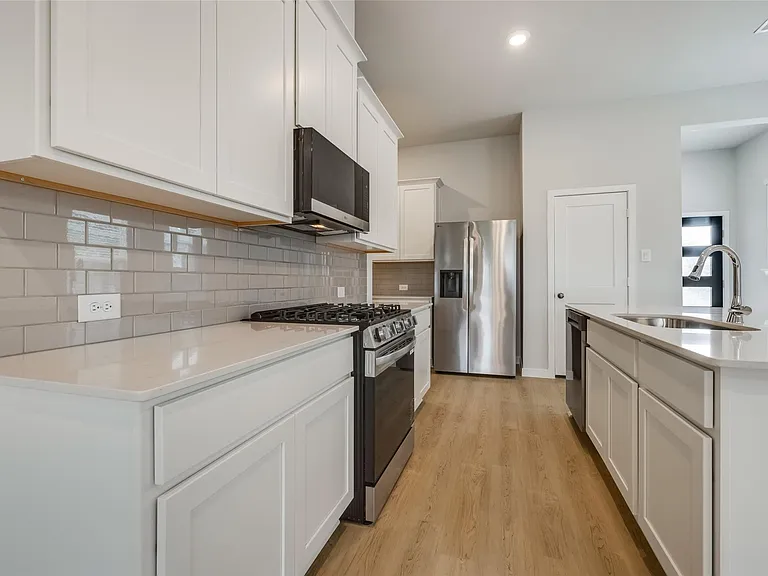 12534 Nueces River Dr — Photo 10