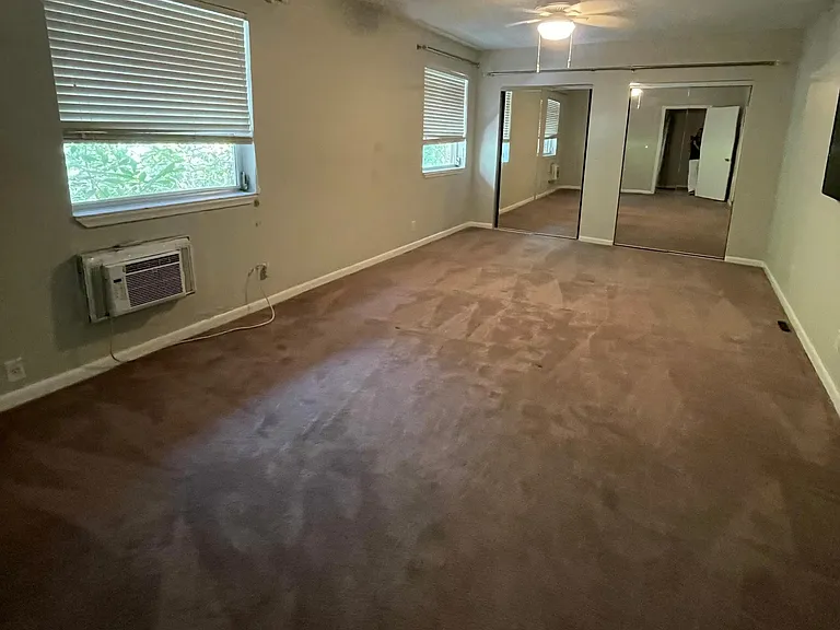 8400 Trotters Ln — Photo 6