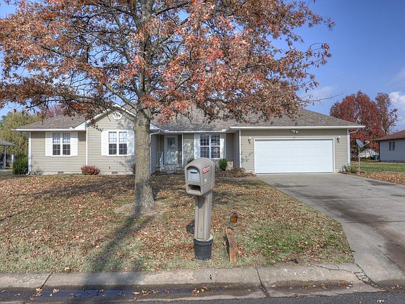 2nd image of 1211 E Airport Drive