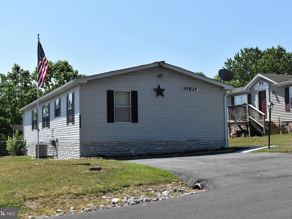 1st image of 11931 Heather Dr