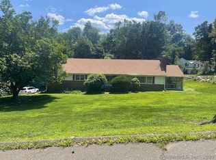 31 Gray Farms Rd, Stamford, CT 06905