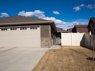 2590 Dakota Blvd, Dickinson, ND 58601