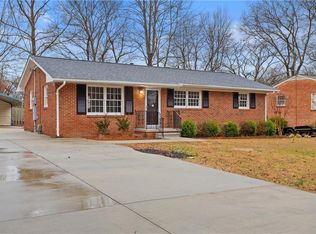 2225 Wilkins St, Burlington, NC 27217