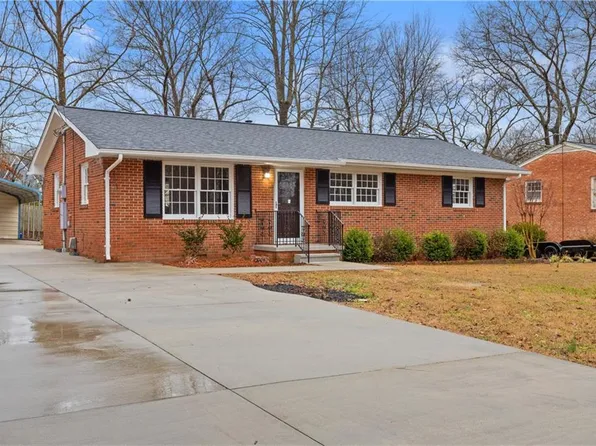 2225 Wilkins St, Burlington, NC 27217