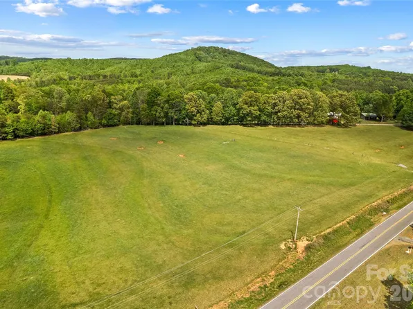 562 Mountain View Rd, Statesville, NC 28625
