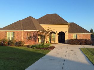 158 Crossing North Street, Thibodaux, LA 70301