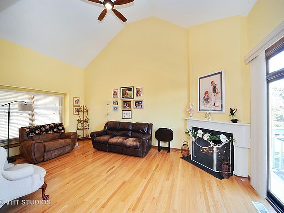 3rd image of 14318 Dawnwood Ct