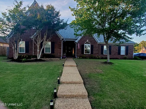 9970 Piney Ridge Dr, Olive Branch, MS 38654