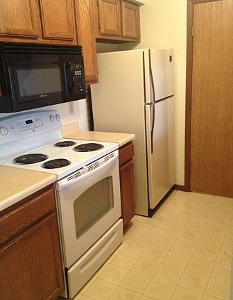 5th image of 521 Kirkwood Ave APT 6