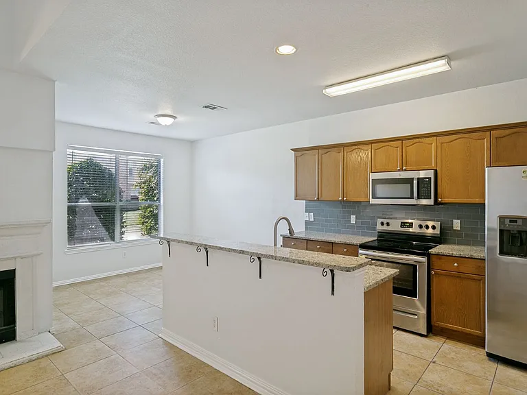 1519 Barbara Dr — Photo 9