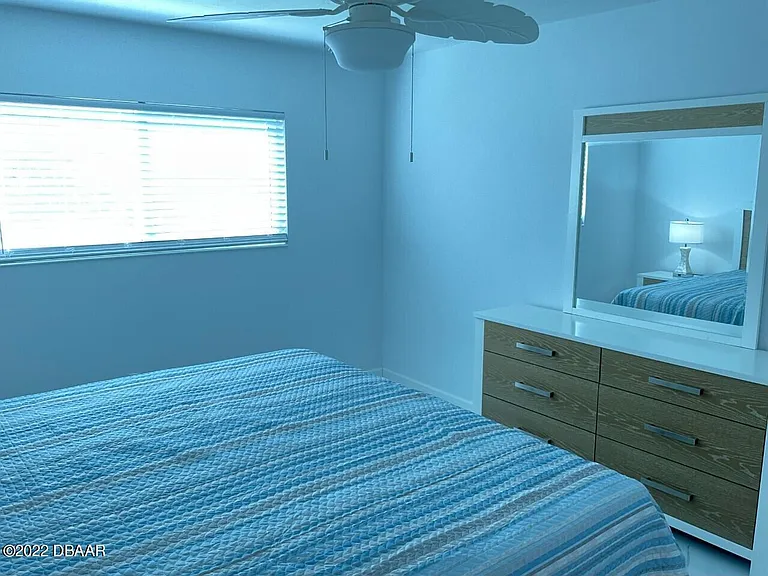100 Silver Beach Ave #420 — Photo 9