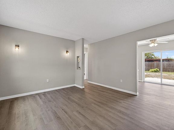 2nd image of 4923 Azalea Dr