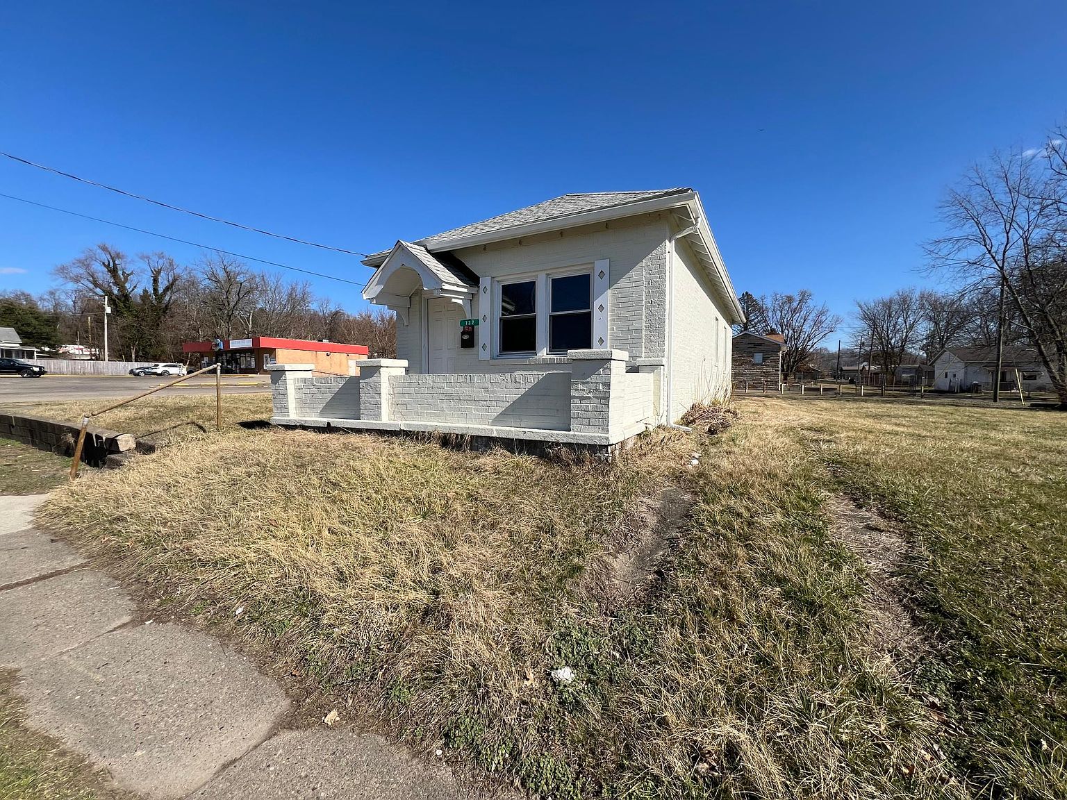 732 Pine St, Zanesville, OH 43701 Zillow