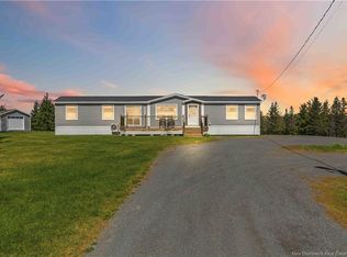 184 Riverside Dr, Fredericton Junction, NB E5L 1V9