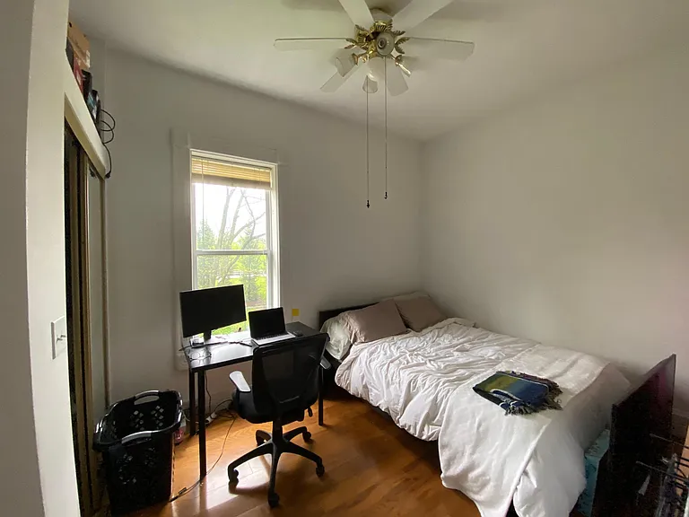 103 E Lincoln St #B — Photo 7