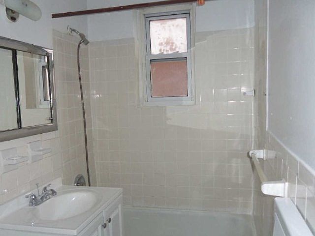 2nd image of 100 Brooklyn Ave APT 2B