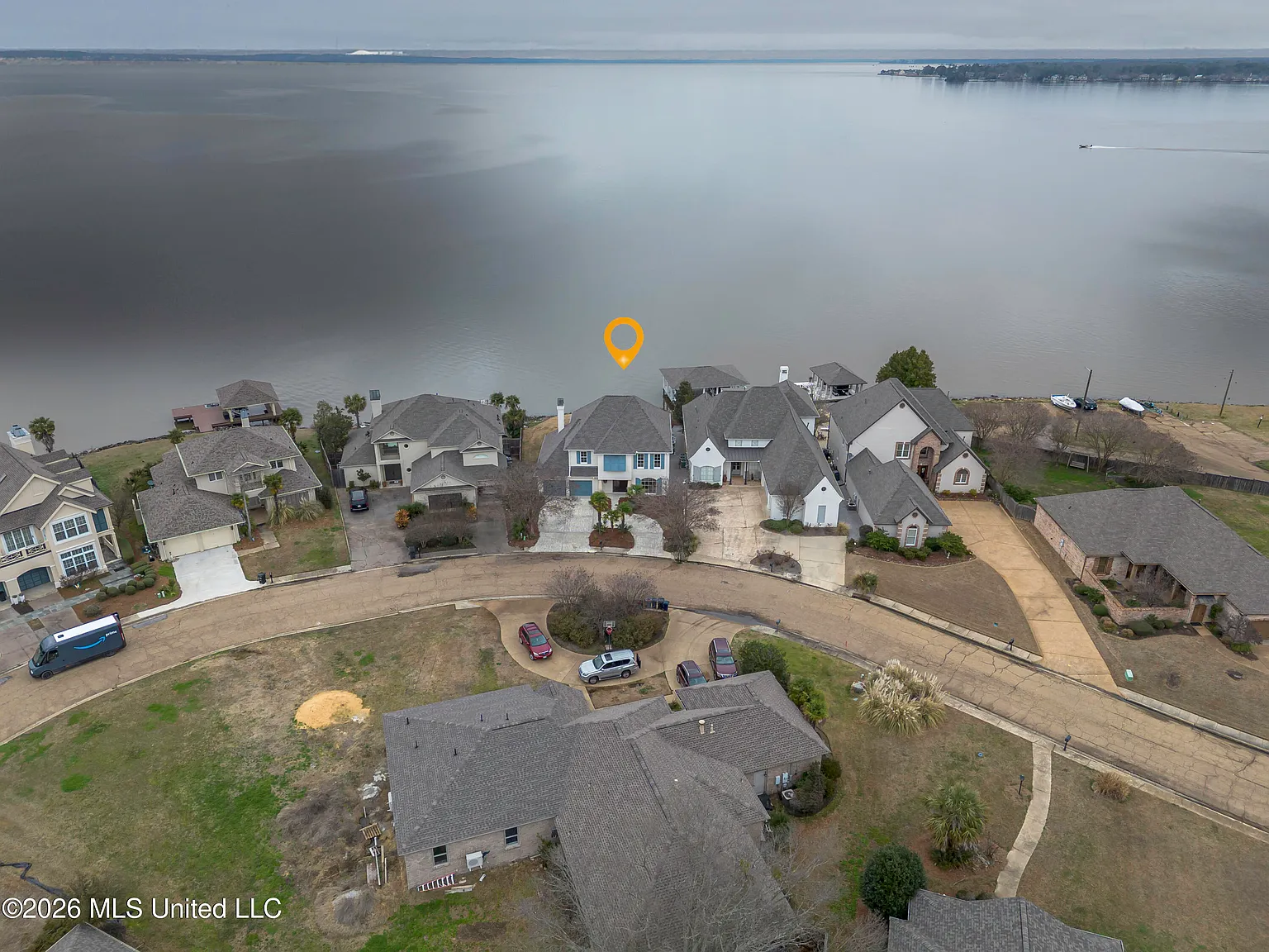 4 bed, 3.5 bath, 3440 sqft, $4,300 — Photo 3