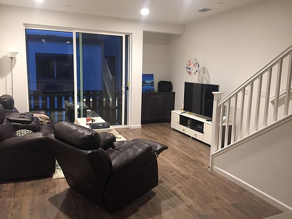 5th image of 410 Whistler Pl