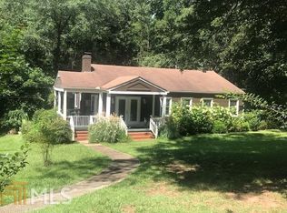 1905 Ridgewood Dr, West Point, GA 31833