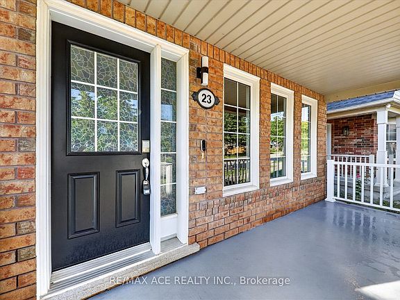 4th image of 23 Harry Sanders Ave