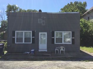107 S Orange St, White Heath, IL 61884